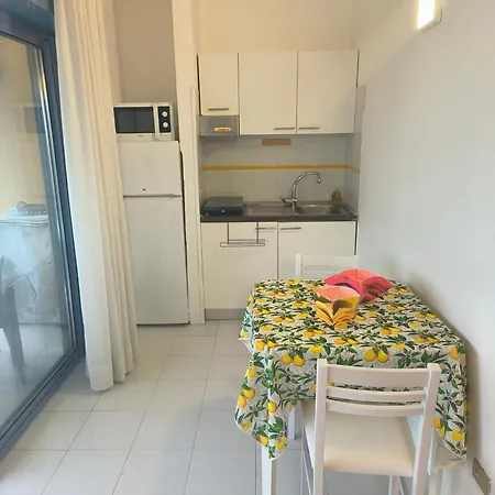 Apartment Sul Mare Con Posto Auto E Terrazzo *